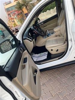 جیپ گراند شیرۆکی